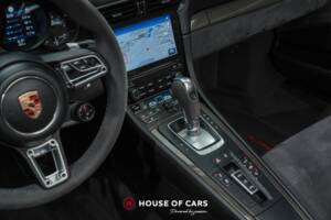 Bild 21/25 von Porsche 911 Carrera GTS (2017)