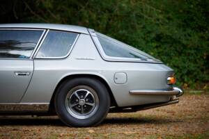 Image 15/50 of Jensen FF (1967)