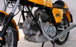 Afbeelding 39/96 van Ducati 750 Sport (1974)