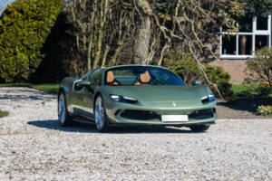 Image 2/15 de Ferrari 296 GTS (2025)