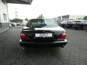 Image 5/21 of Jaguar XJR 4.0 (2001)