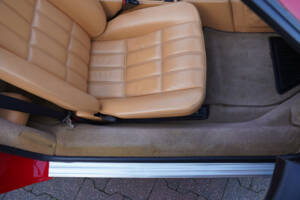 Image 46/50 de Ferrari 328 GTS (1989)