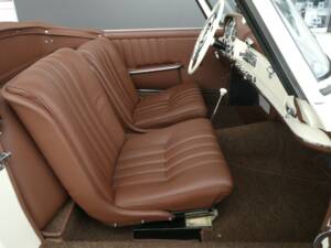 Afbeelding 13/29 van Mercedes-Benz 190 SL (1956)
