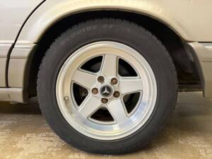 Bild 14/19 von Mercedes-Benz 500 SE (1987)