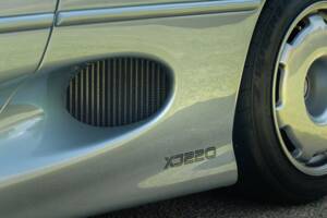 Image 29/50 of Jaguar XJ 220 (1993)