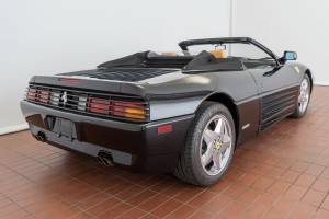 Image 7/20 of Ferrari 348 Spider (1994)