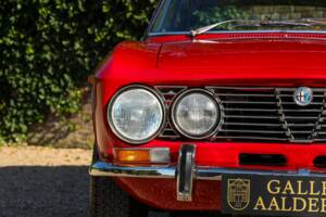 Imagen 12/50 de Alfa Romeo 2000 GT Veloce (1972)