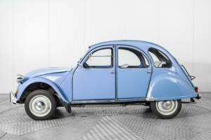 Image 9/50 of Citroën 2 CV 6 (1987)