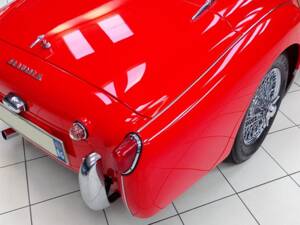 Image 21/50 of Triumph TR 3B (1962)