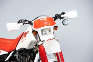 Image 30/50 de Yamaha DUMMY (1986)
