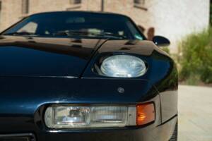 Afbeelding 42/50 van Porsche 928 GTS (1992)