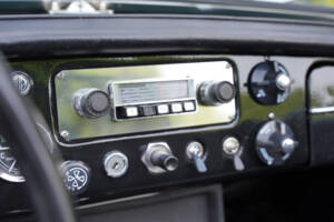 Image 41/50 of MG MGB (1969)