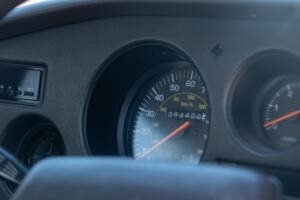 Image 19/46 of Toyota Land Cruiser HJ61 GX (1988)