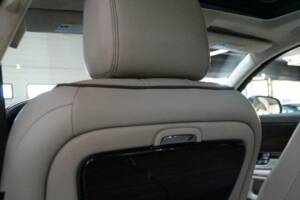 Image 29/32 of Jaguar XJ 5.0 (2011)