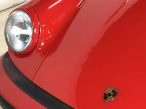 Bild 28/39 von Porsche 911 Speedster 3.2 (1989)