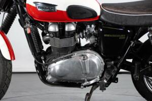 Image 24/50 of Triumph DUMMY (2014)