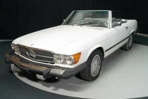 Immagine 4/8 di Mercedes-Benz 560 SL (1987)