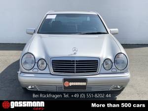 Imagen 2/15 de Mercedes-Benz E 320 (1998)