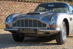 Bild 47/50 von Aston Martin DB 6 (1968)