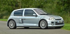 Image 10/50 de Renault Clio II V6 (2002)
