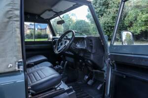 Image 12/21 de Land Rover Defender 90 Td5 (1999)