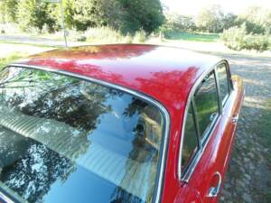 Image 39/52 of Jaguar XJ 6 2.8 (1971)