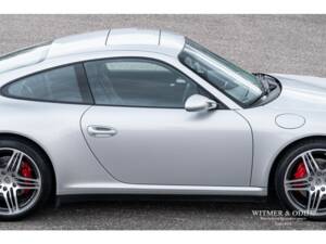 Bild 18/33 von Porsche 911 Carrera 4S (2007)