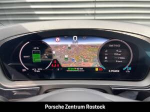 Bild 24/31 von Porsche Cayenne Coupé E-Hybrid (2025)