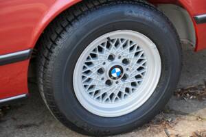 Bild 38/46 von BMW 635 CSi (1981)