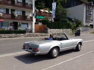 Image 5/6 of Mercedes-Benz 280 SL (1971)