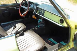 Image 14/24 of Alfa Romeo 1600 Spider (1976)