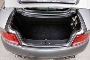 Bild 13/29 von Aston Martin V12 Vanquish (2001)