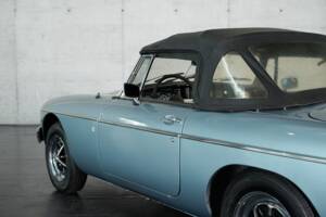 Image 15/50 of MG MGB (1976)
