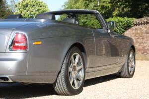 Image 19/50 of Rolls-Royce Phantom DHC (2009)