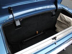 Imagen 19/19 de Aston Martin V8 Volante (1978)