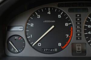 Bild 47/50 von Honda Legend (1992)