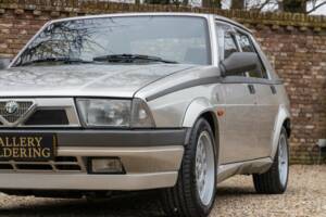 Afbeelding 15/50 van Alfa Romeo 75 2.0 Twin Spark (1988)