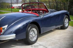 Image 40/78 of Jaguar XK 150 3.4 S OTS (1958)