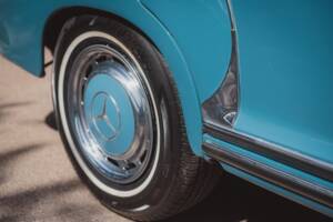 Image 23/50 of Mercedes-Benz 220 a (1956)