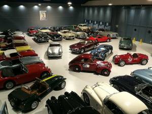 Image 24/64 of Jaguar XK 140 FHC (1956)