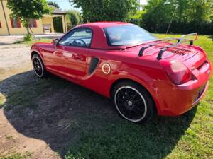 Image 6/57 of Toyota MR2 (2003)