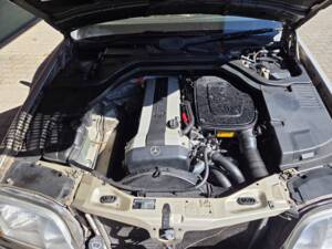 Bild 6/12 von Mercedes-Benz 300 SE (1991)