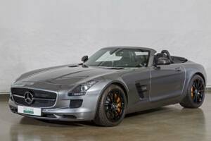 Image 2/31 of Mercedes-Benz SLS AMG GT Roadster (2014)