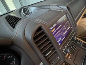 Bild 15/24 von Porsche Cayenne Turbo S (2014)