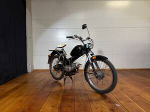 Image 3/20 de Puch MV50 (1972)