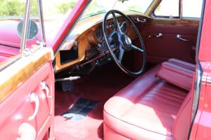 Image 14/81 of Bentley S 1 (1959)