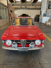 Image 1/10 of Alfa Romeo Giulia GT 1300 Junior (1970)
