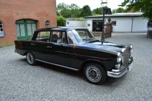 Bild 4/15 von Mercedes-Benz 190 c (1964)