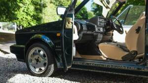 Image 32/50 of Volkswagen Golf Mk I GTI 1.8 (1991)