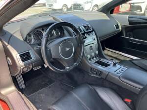 Bild 27/60 von Aston Martin DB 9 Volante (2007)